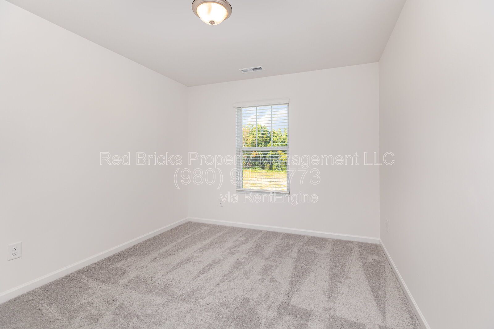 Modern 3BR Townhome in Aberdeen – Available June 26! property image