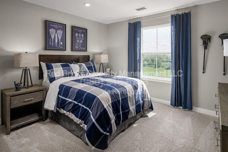 Like-New 5BR Home in Cottage Green – Available July 1st! property image