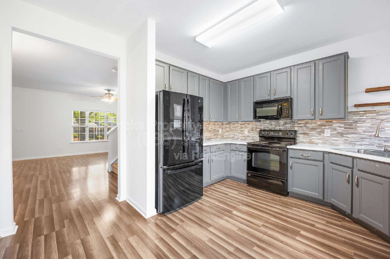 Stylish End-Unit Townhome Near Uptown – Available June 16! property image