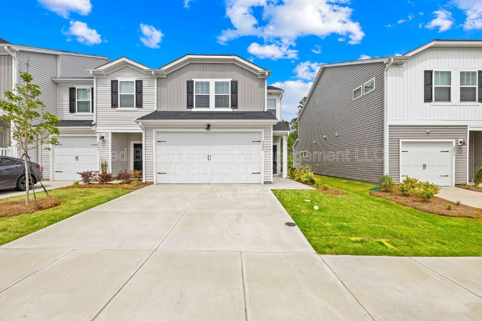 Modern End-Unit Townhome in Belterra – Available July 16! property image