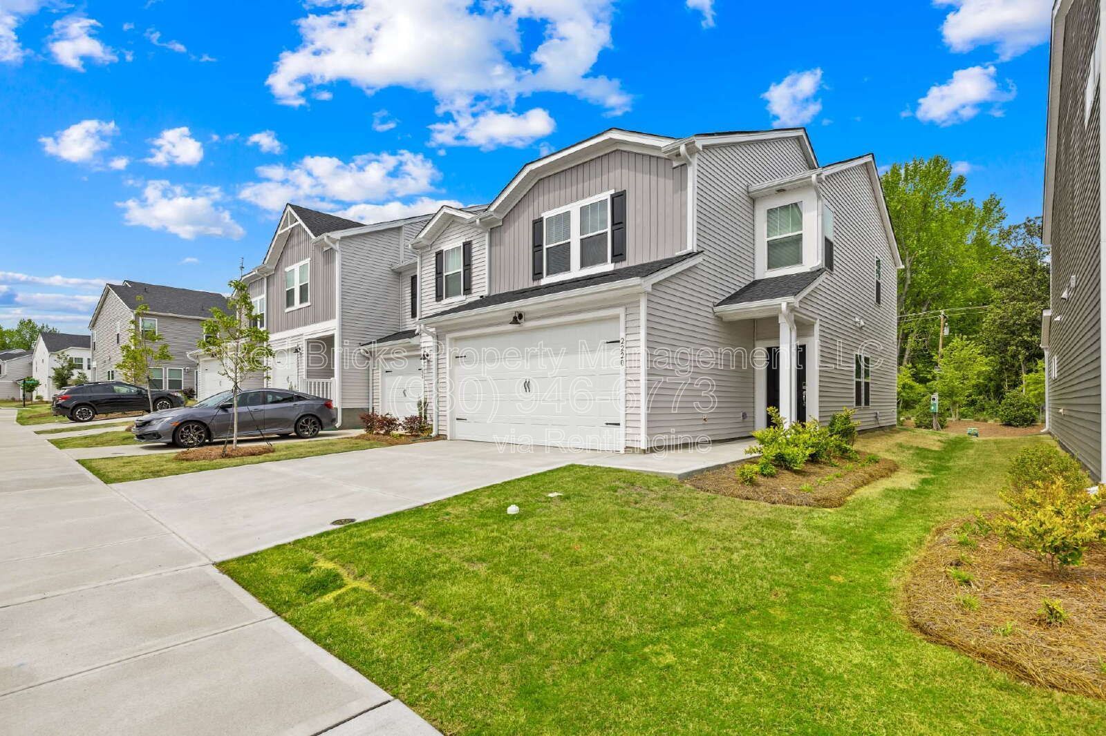 Modern End-Unit Townhome in Belterra – Available July 16! property image