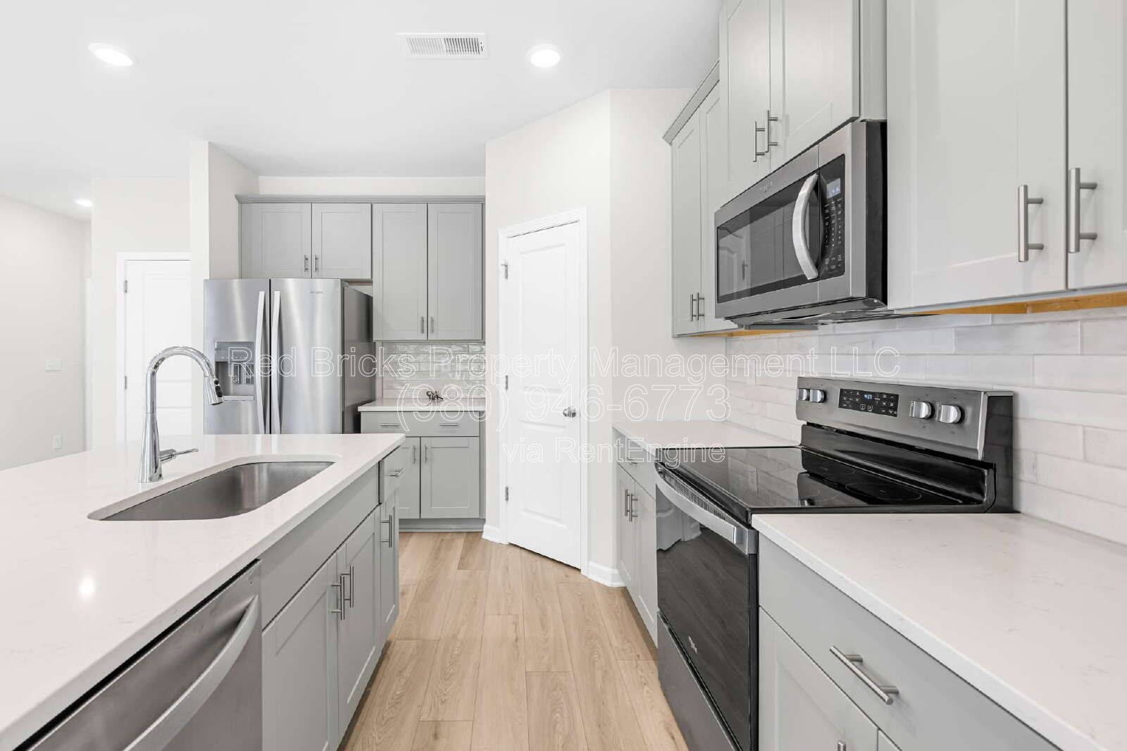 Modern End-Unit Townhome in Belterra – Available July 16! property image