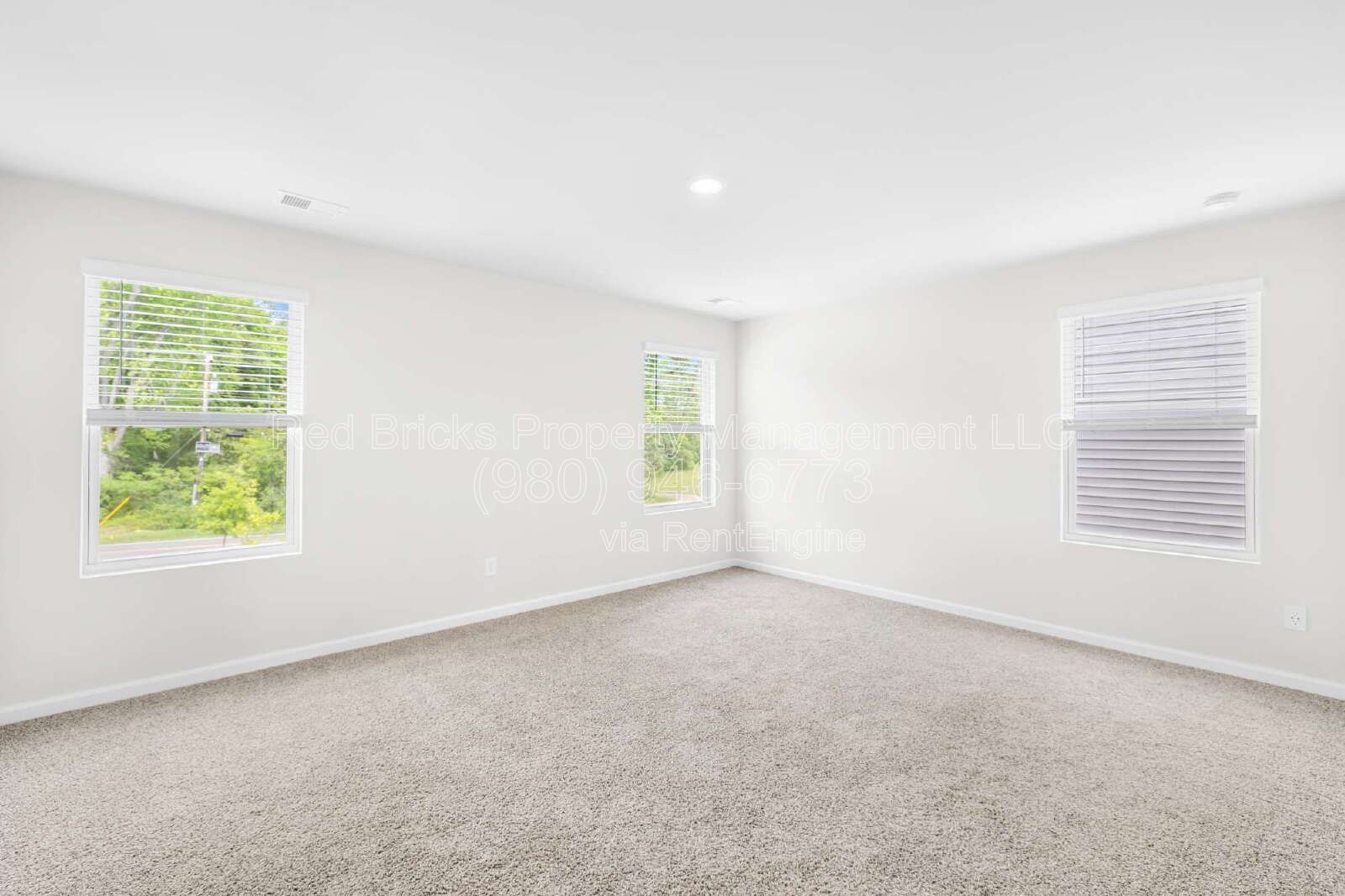 Modern End-Unit Townhome in Belterra – Available July 16! property image