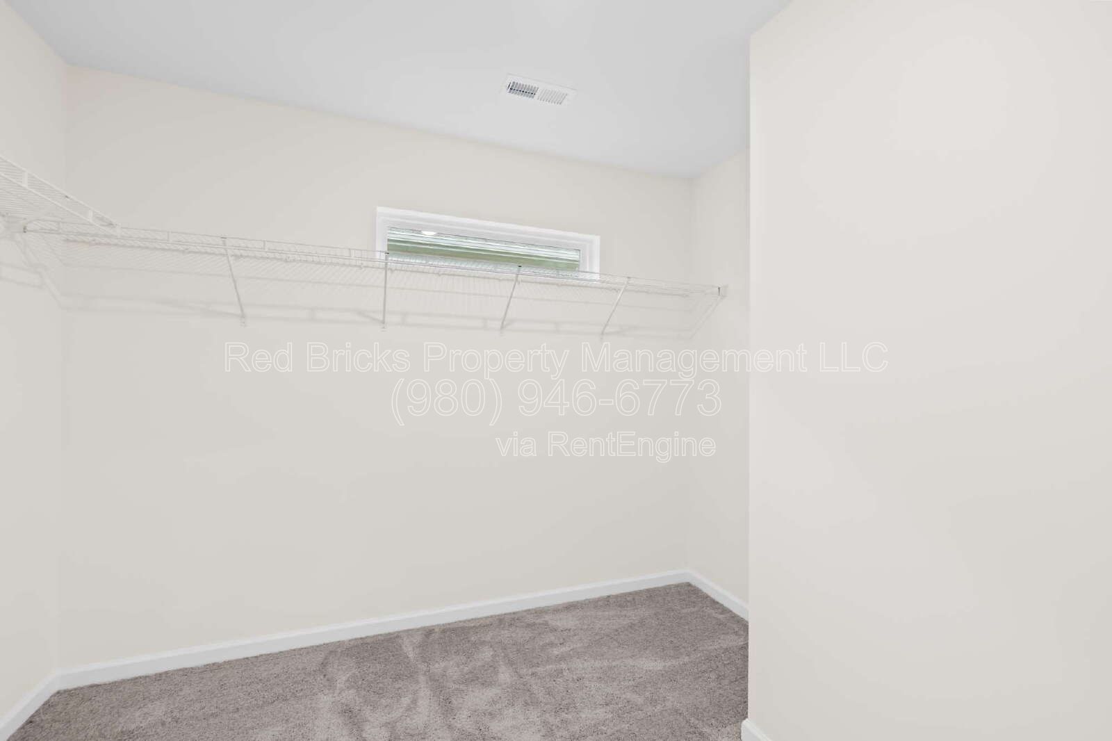 Like-New End-Unit Townhome in Aberdeen – Available July 16! property image