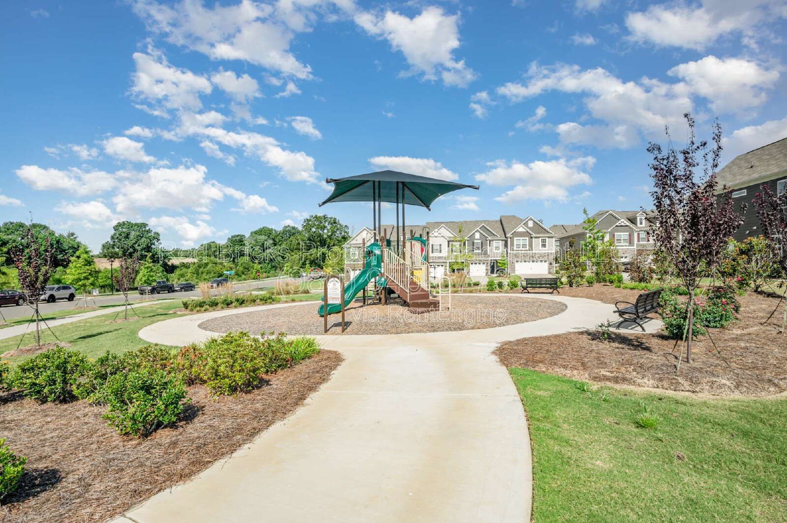 Like-New End-Unit Townhome in Aberdeen – Available July 16! property image
