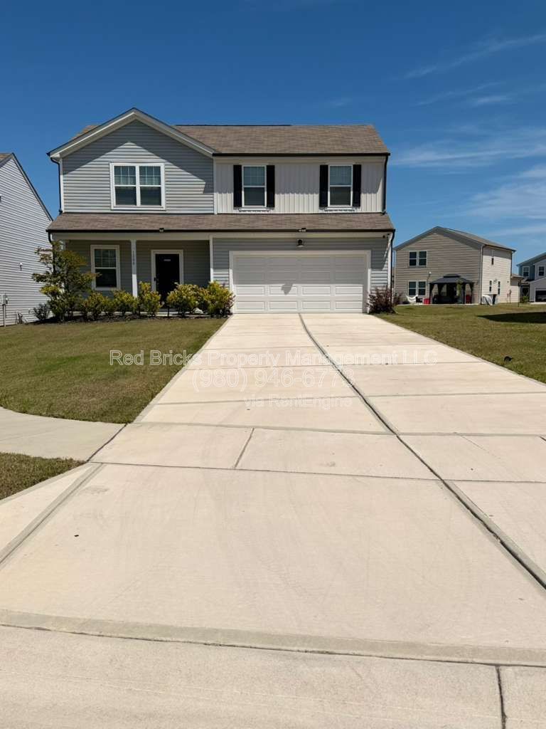 Stylish 2-Story Home Near Concord Mills! property image