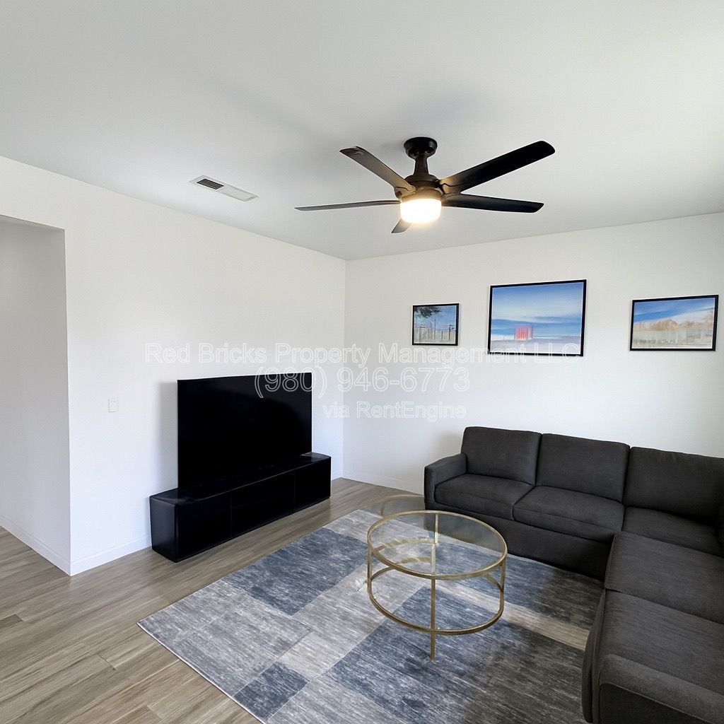 Stylish 2-Story Home Near Concord Mills! property image