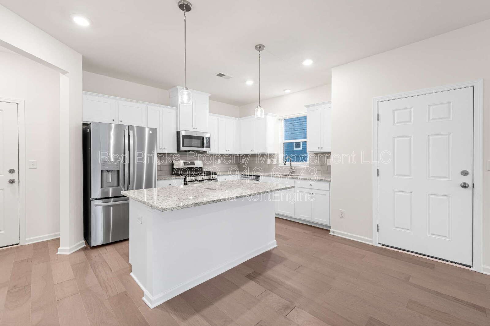Like-New End-Unit Townhome | 3BR, 2-Car Garage | Available May 15 property image