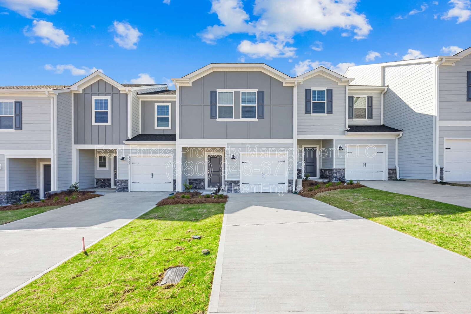 Modern 3BR Townhome in Georgetown Crossing – Move In Aug 16! property image
