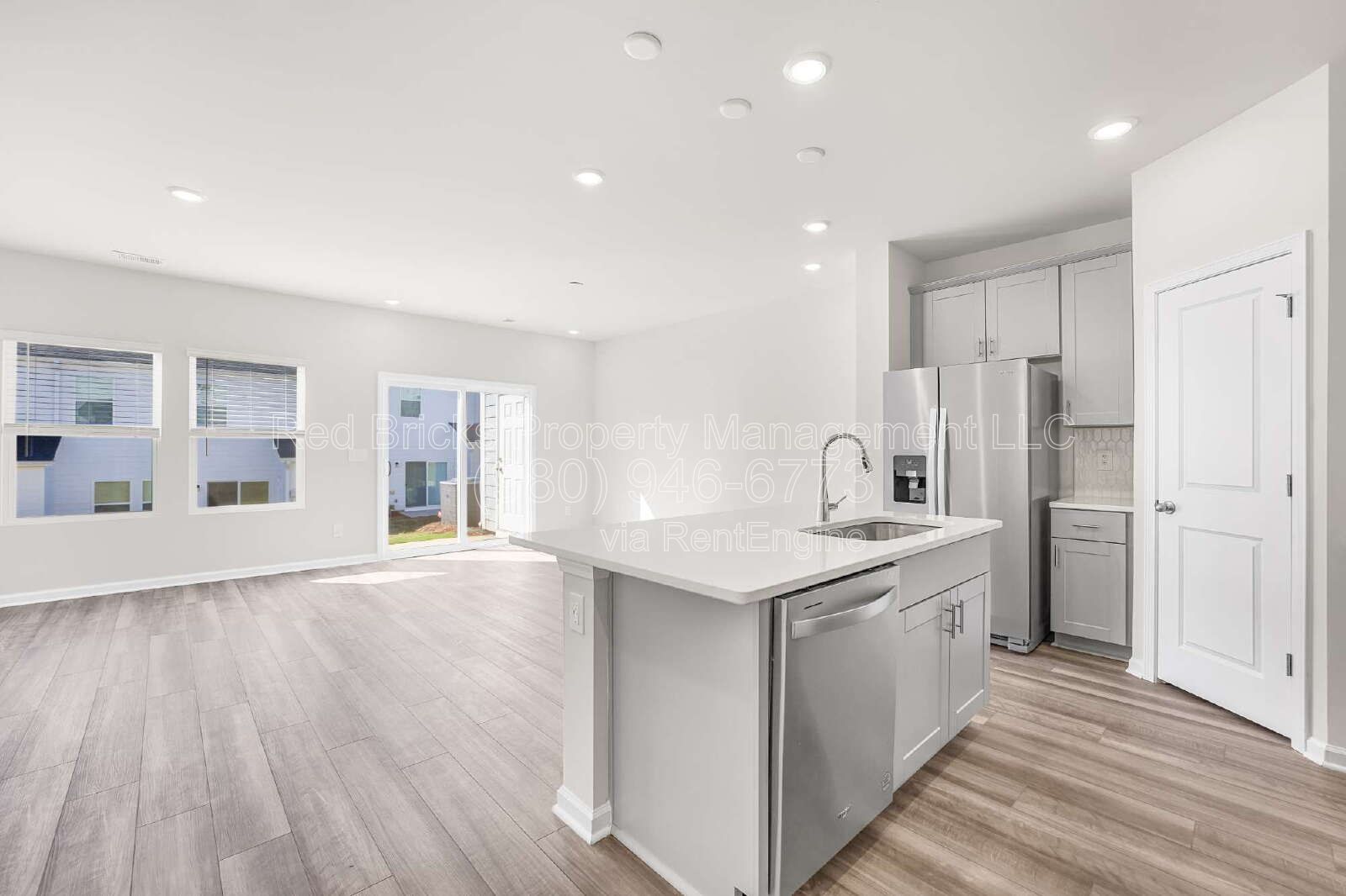 Modern 3BR Townhome in Georgetown Crossing – Move In Aug 16! property image