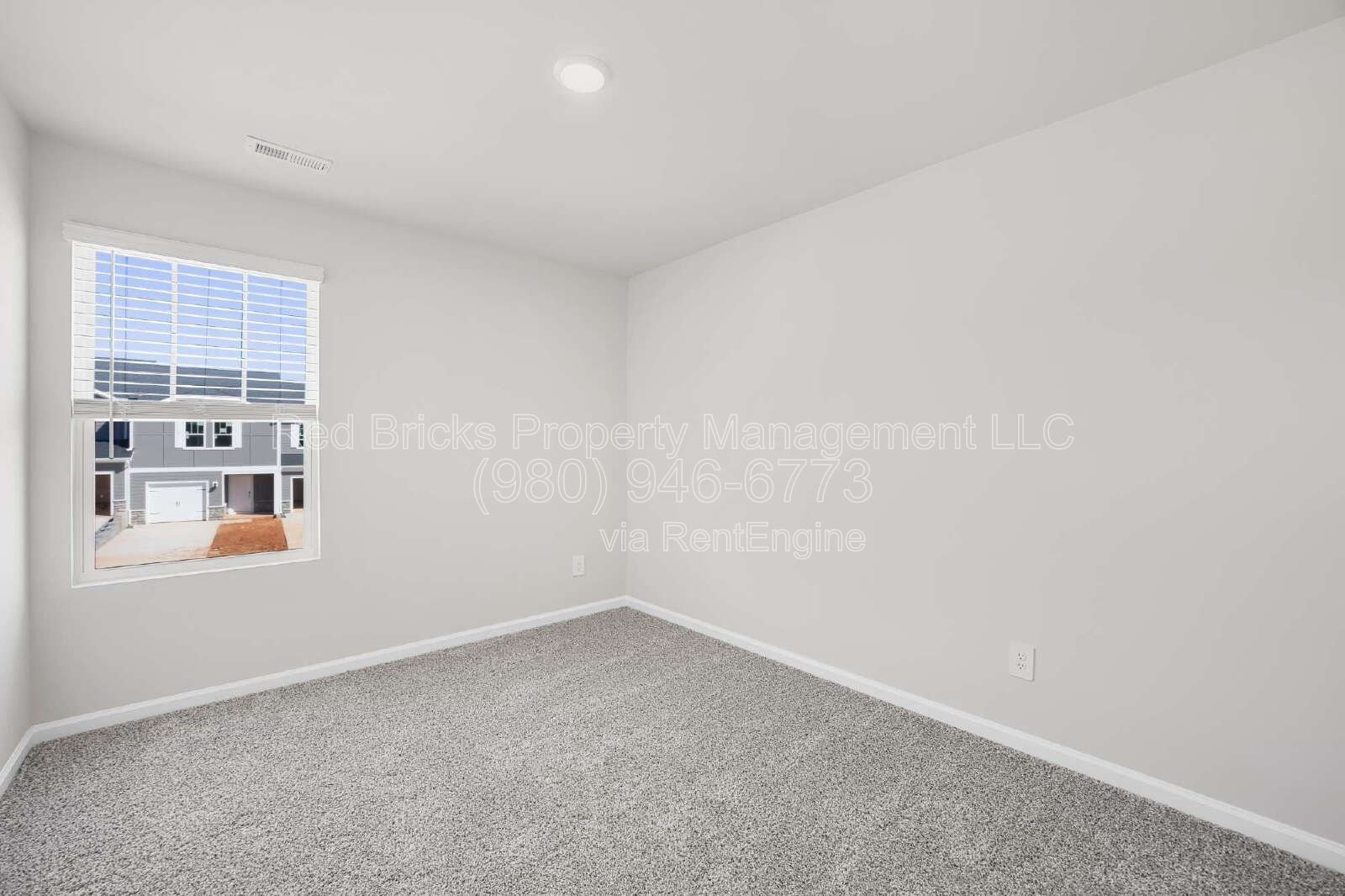 Modern 3BR Townhome in Georgetown Crossing – Move In Aug 16! property image