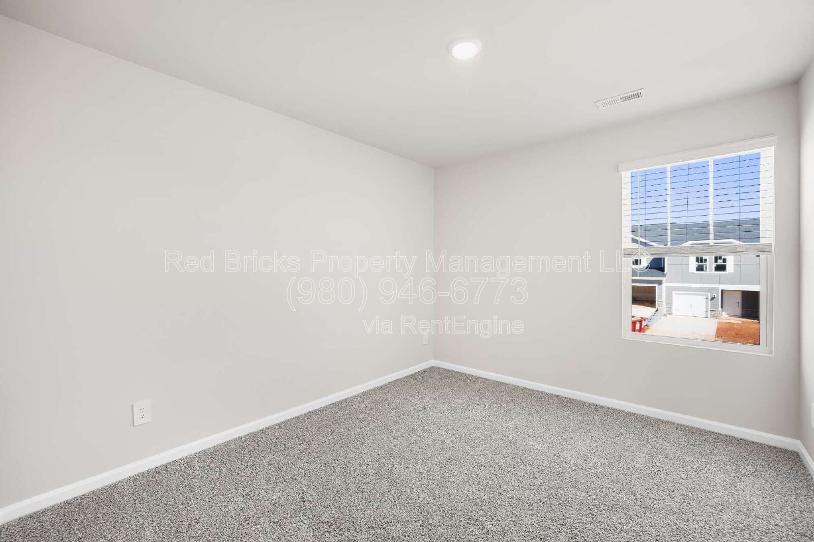 Modern 3BR Townhome in Georgetown Crossing – Move In Aug 16! property image