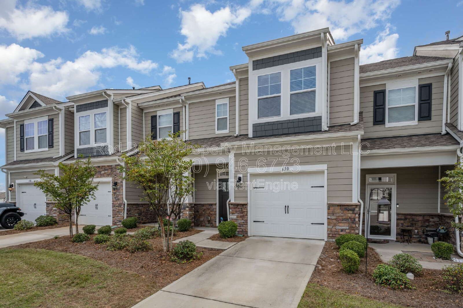Modern Lake Wylie Townhome – Available July 18! property image