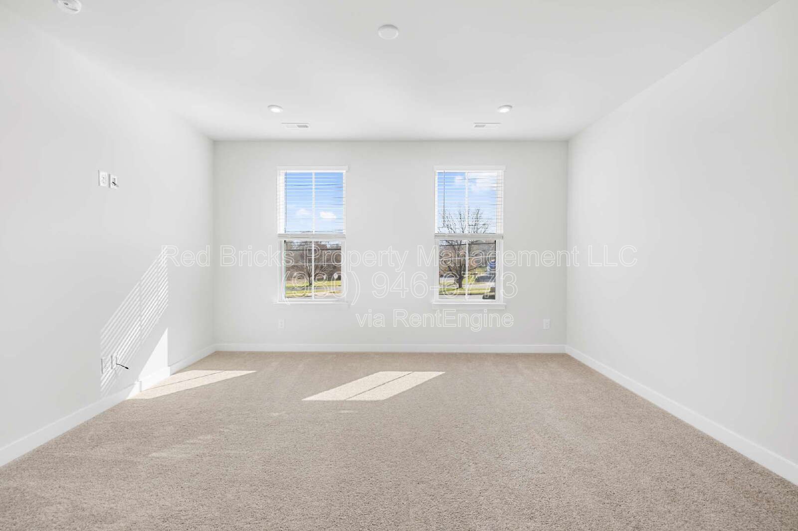 Modern Townhome | 3 Beds, 3.5 Baths, Prime Location! property image