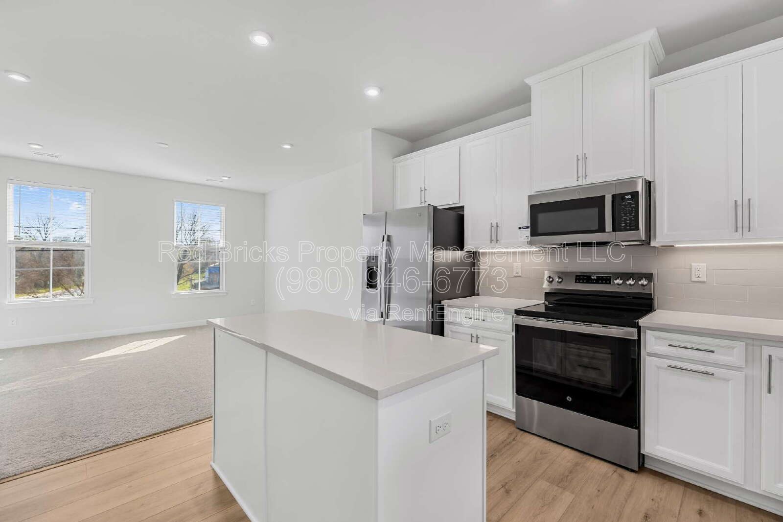 Modern Townhome | 3 Beds, 3.5 Baths, Prime Location! property image