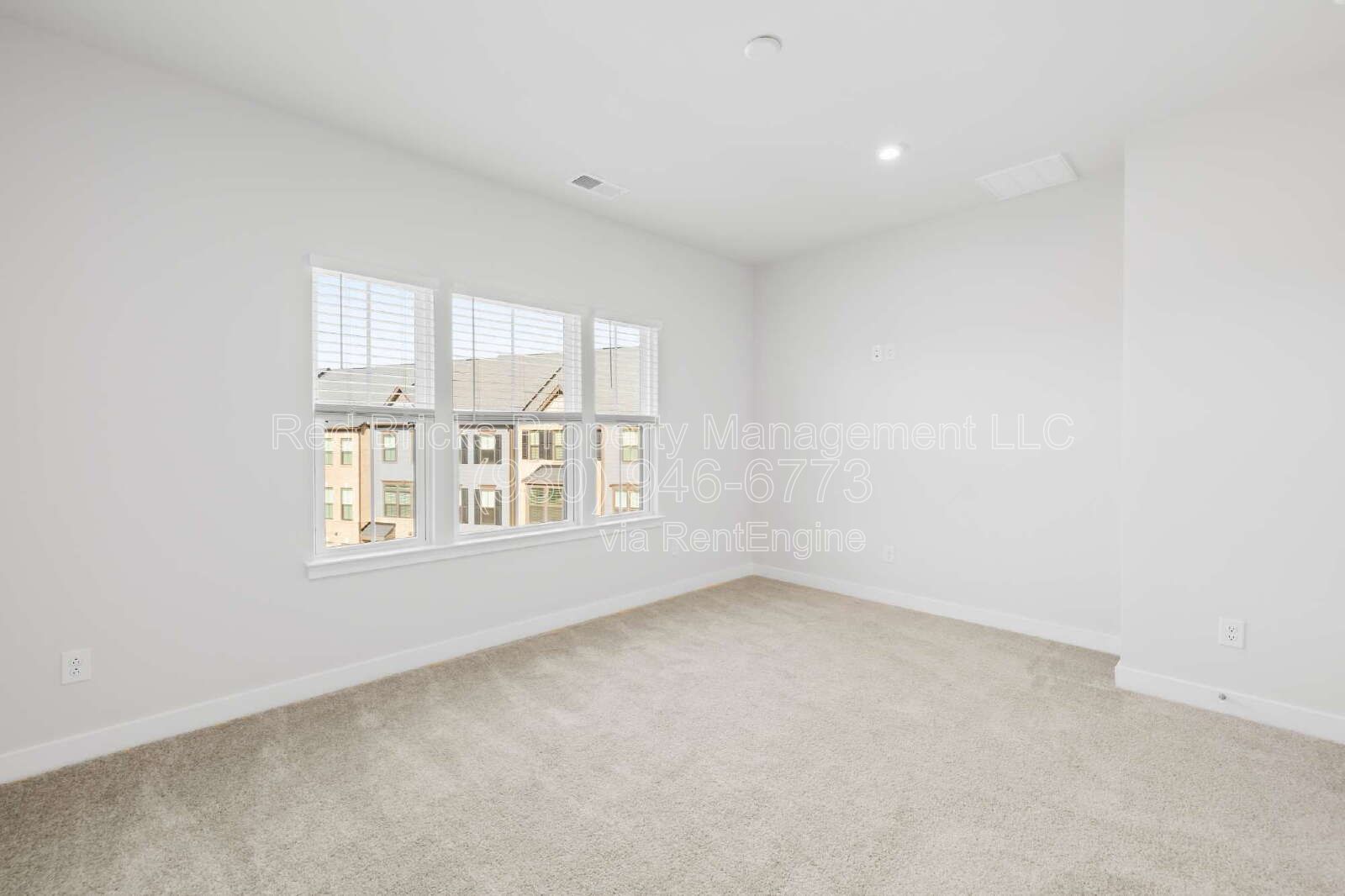 Modern Townhome | 3 Beds, 3.5 Baths, Prime Location! property image