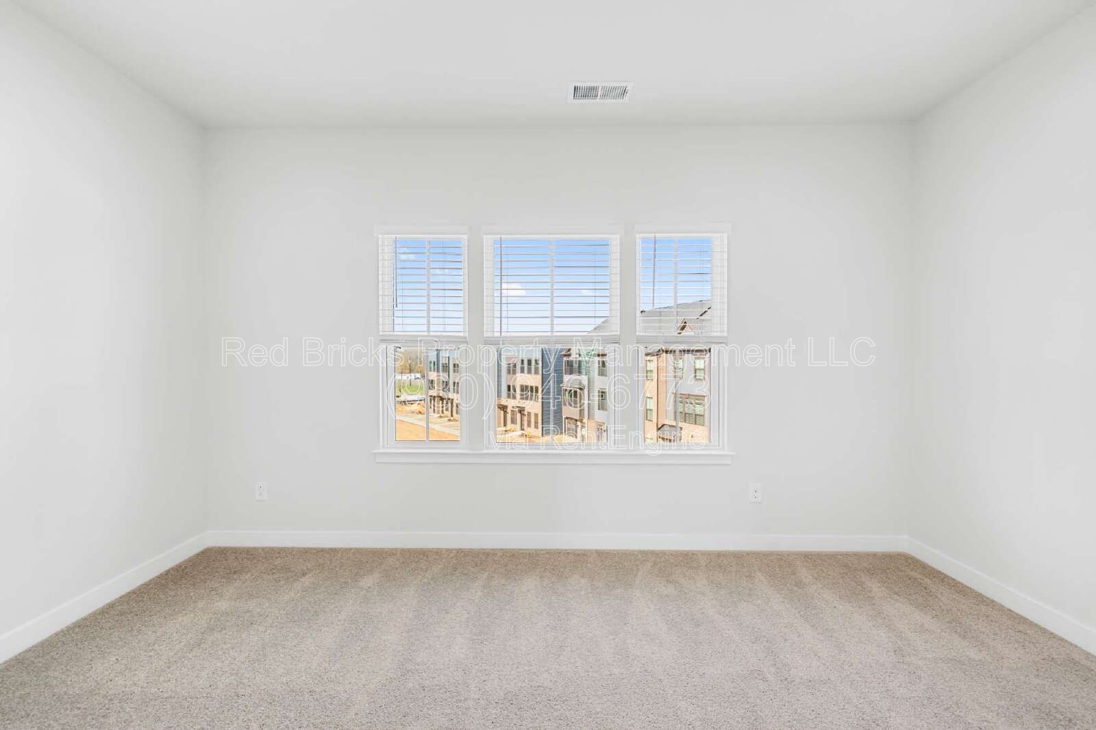 Modern Townhome | 3 Beds, 3.5 Baths, Prime Location! property image