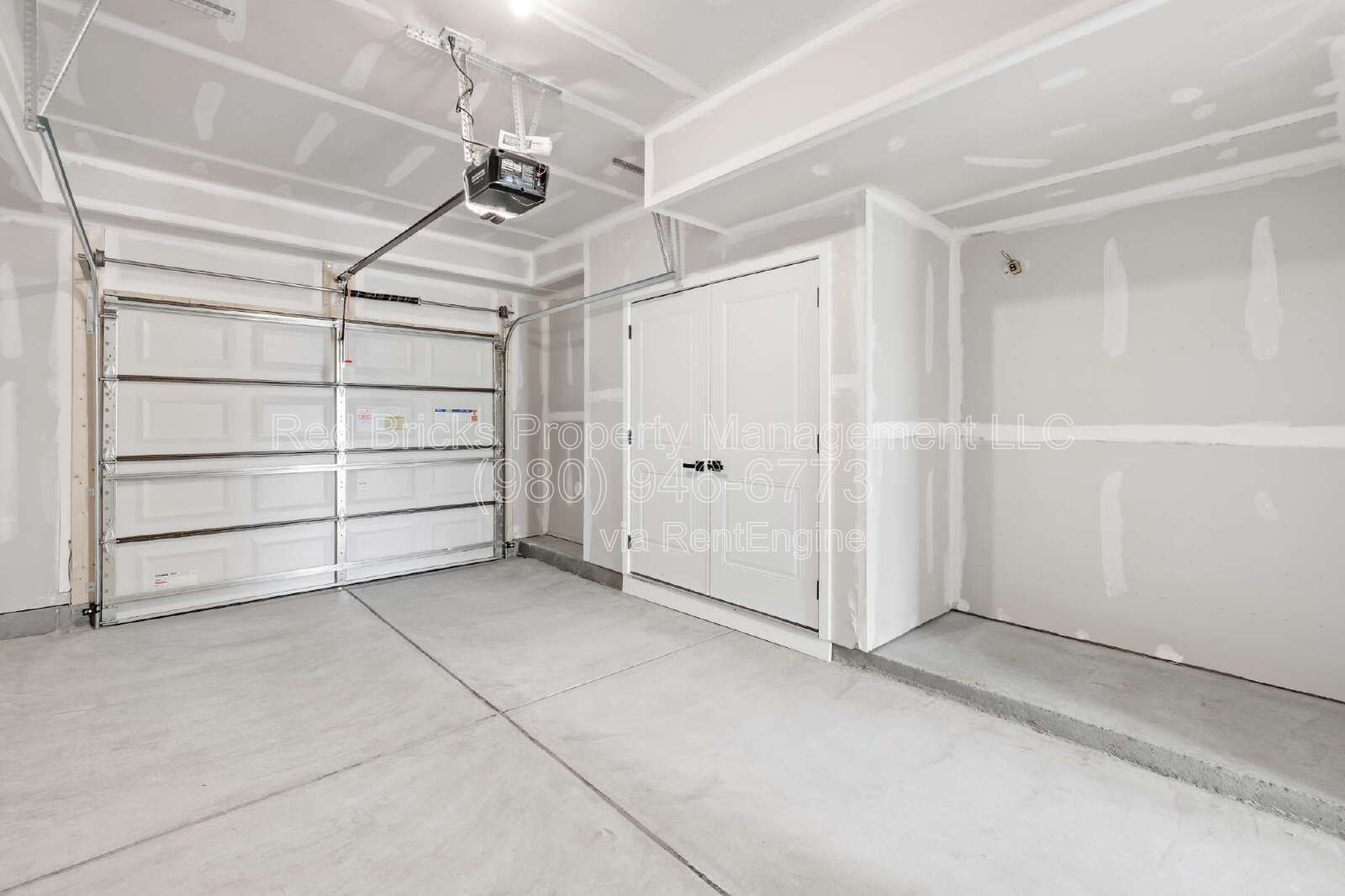 Modern Townhome | 3 Beds, 3.5 Baths, Prime Location! property image