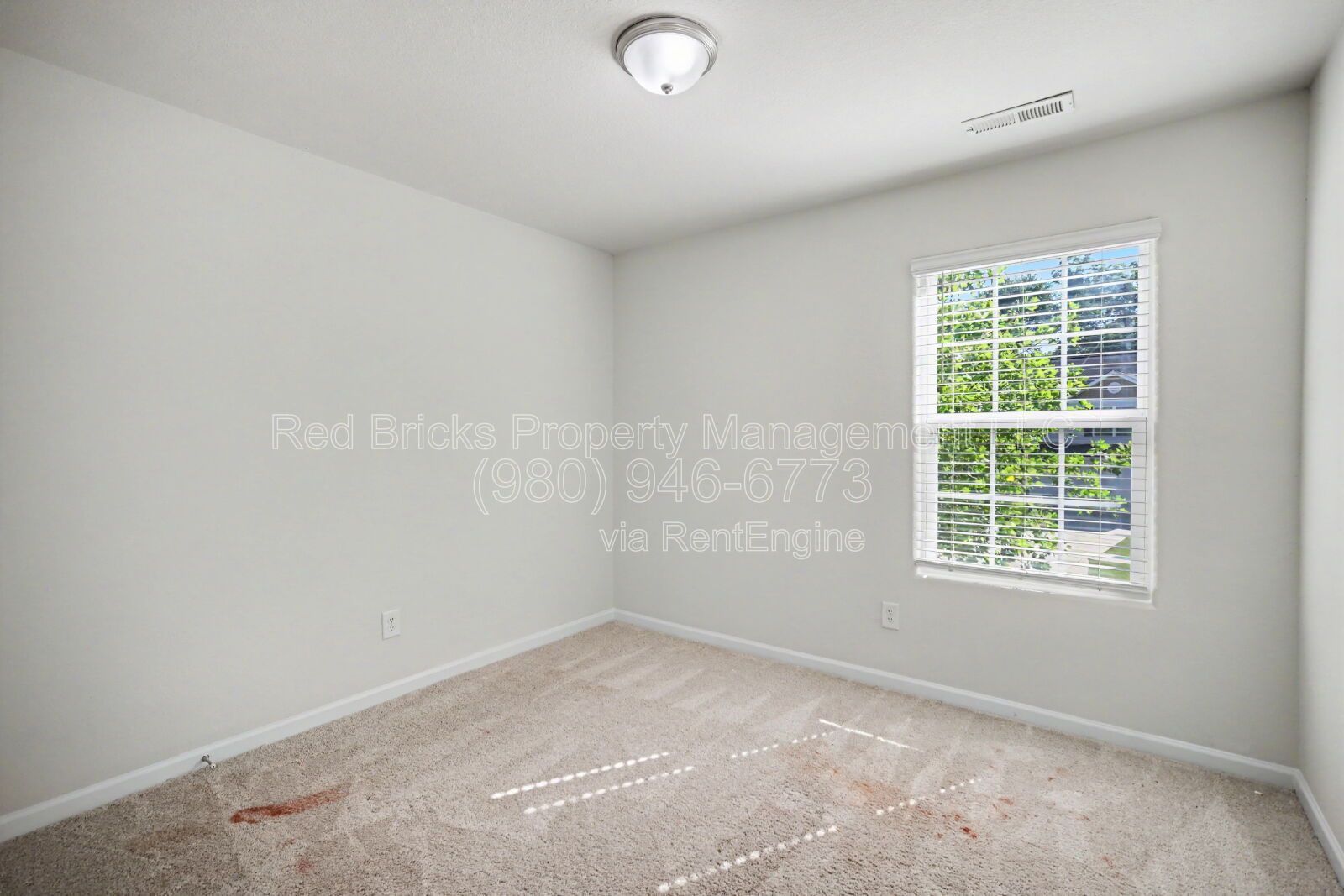 Beautiful 3BR Townhome with Loft & Garage – Available Now! property image