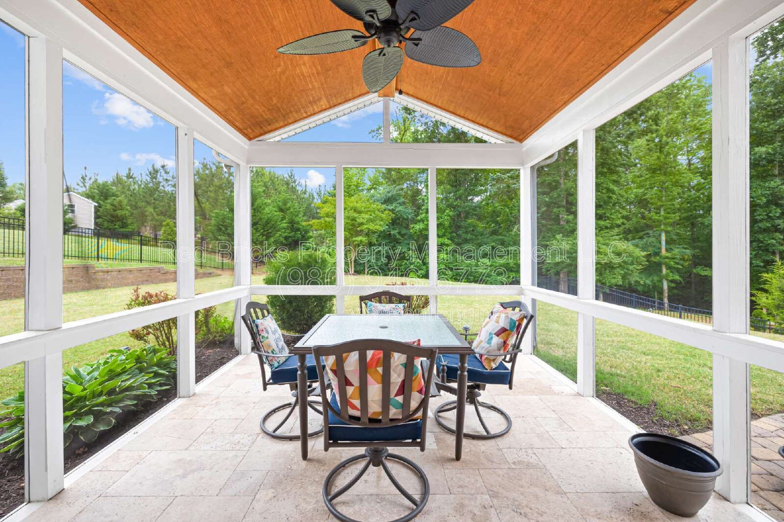 Spacious 5BR Home with Screened Porch & EV Charger! property image