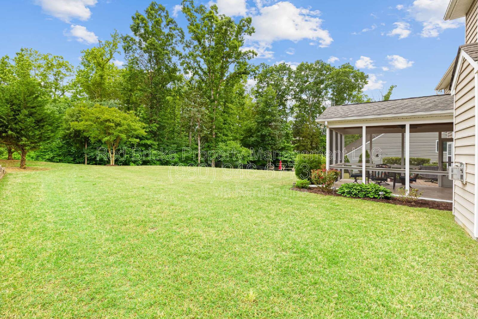 Spacious 5BR Home with Screened Porch & EV Charger! property image
