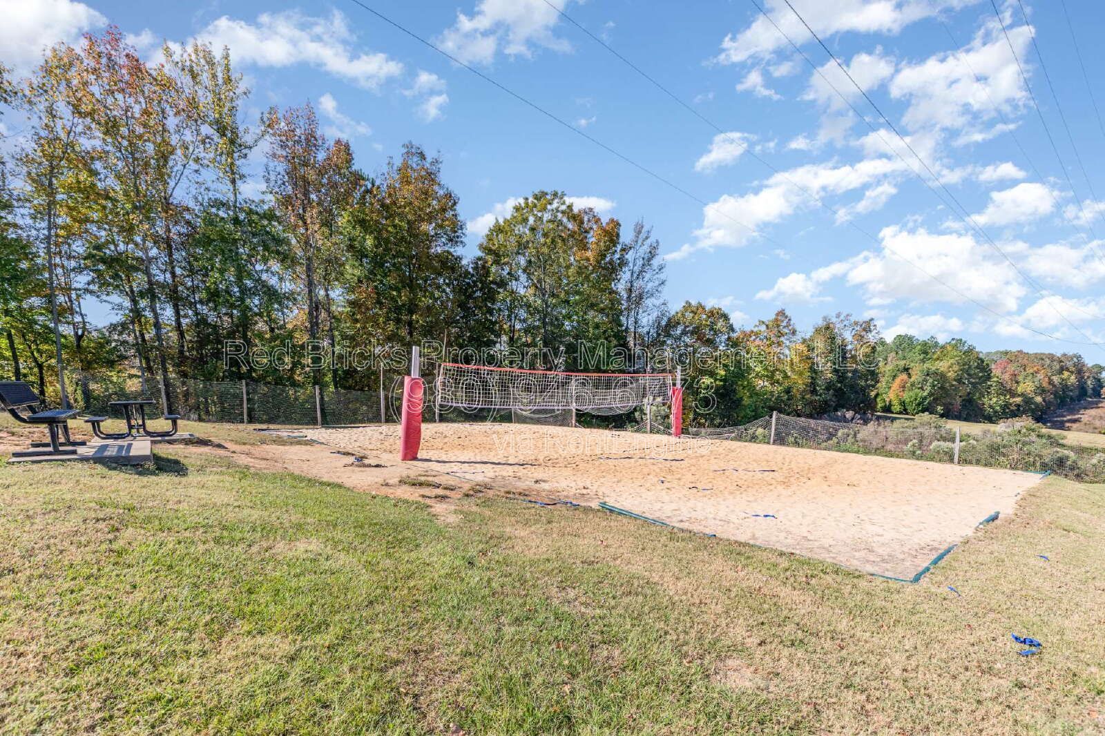 Spacious 5BR Home with Screened Porch & EV Charger! property image