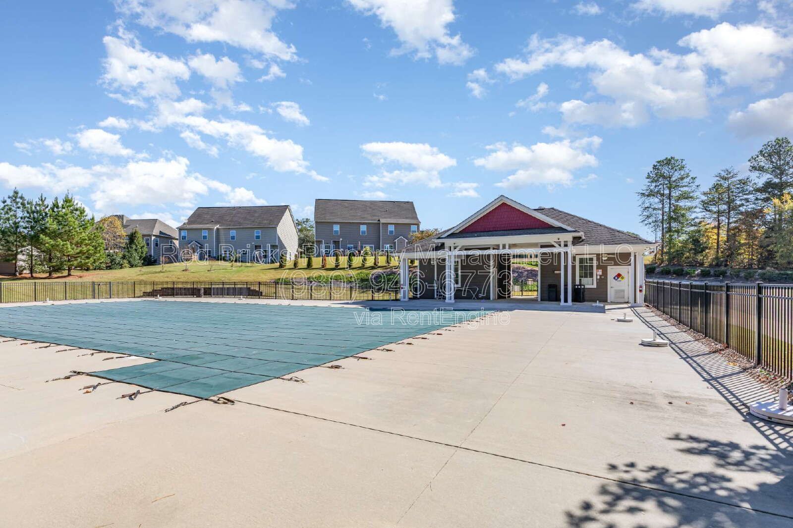 Spacious 5BR Home with Screened Porch & EV Charger! property image