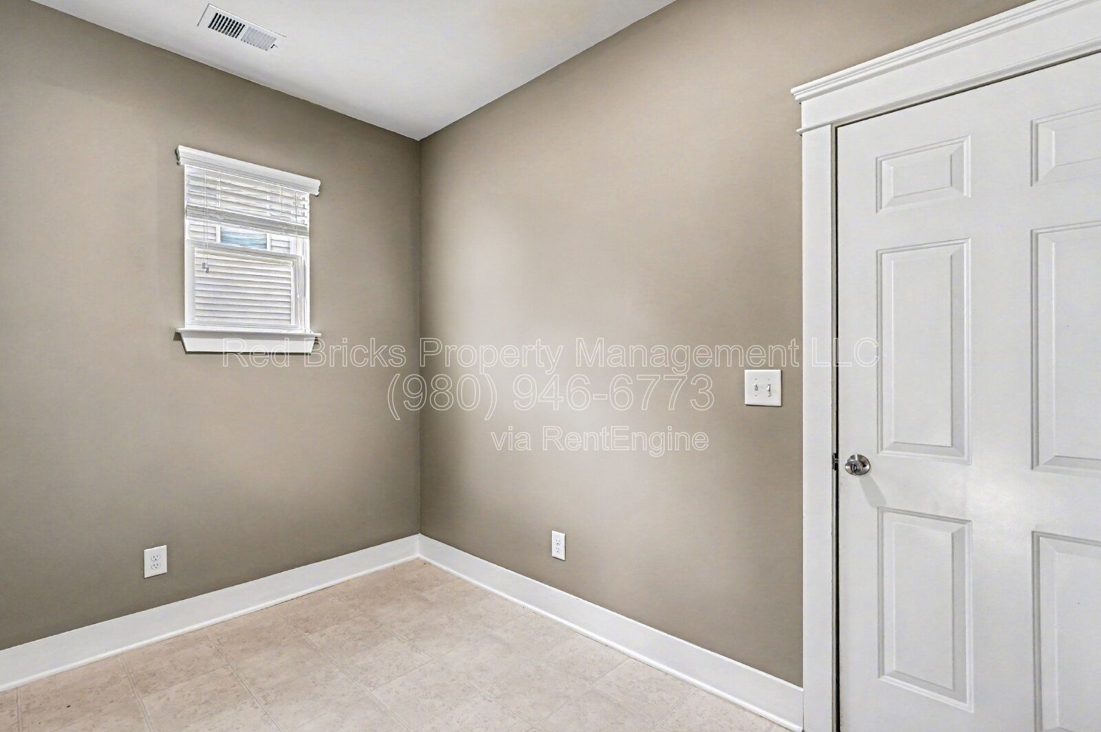 Like-New 4BR Home with Fire Pit in Dutchmans Ridge! property image