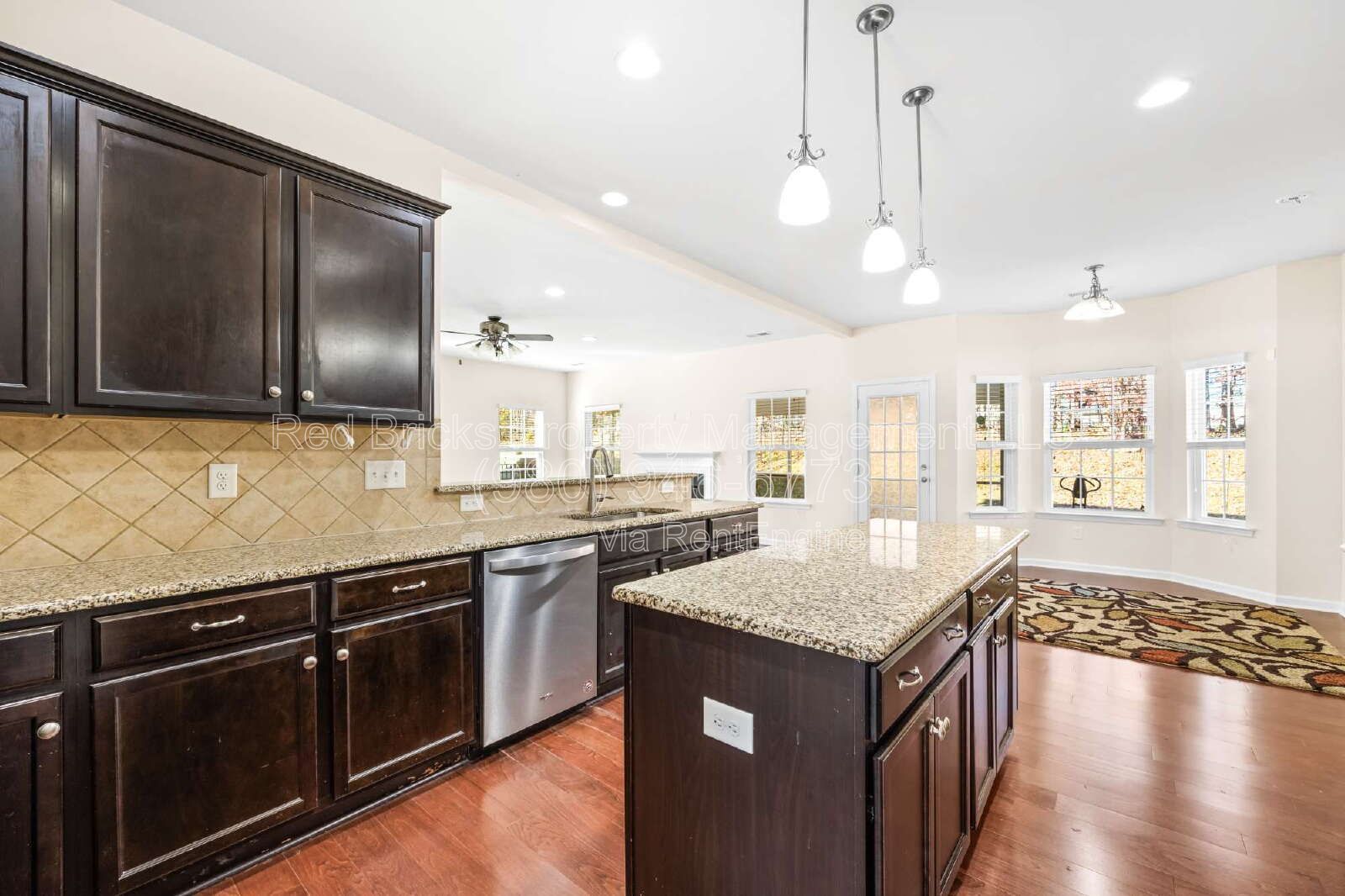 Spacious 5BR Home with Screened Porch & Fireplace! property image