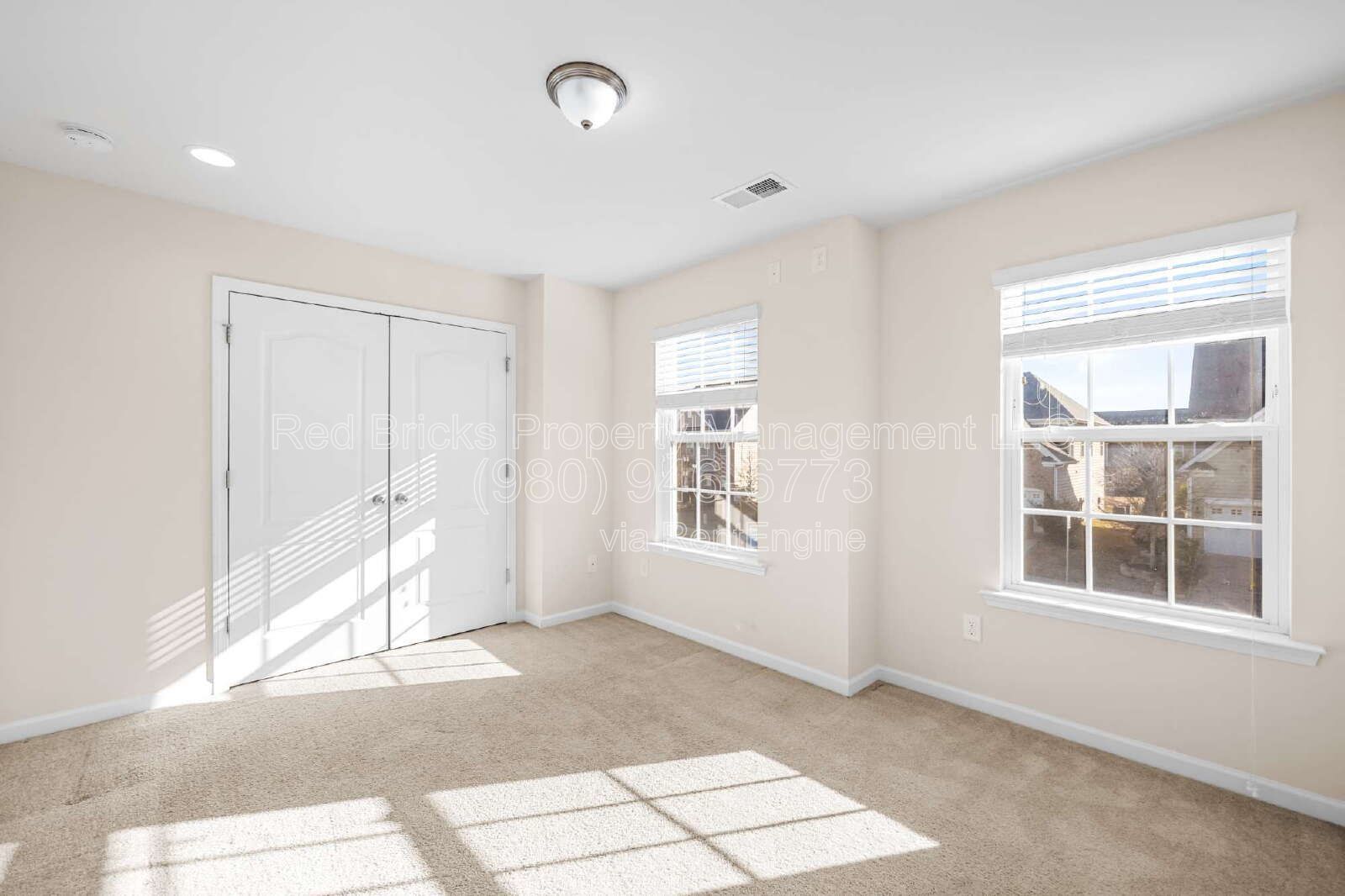 Spacious 5BR Home with Screened Porch & Fireplace! property image