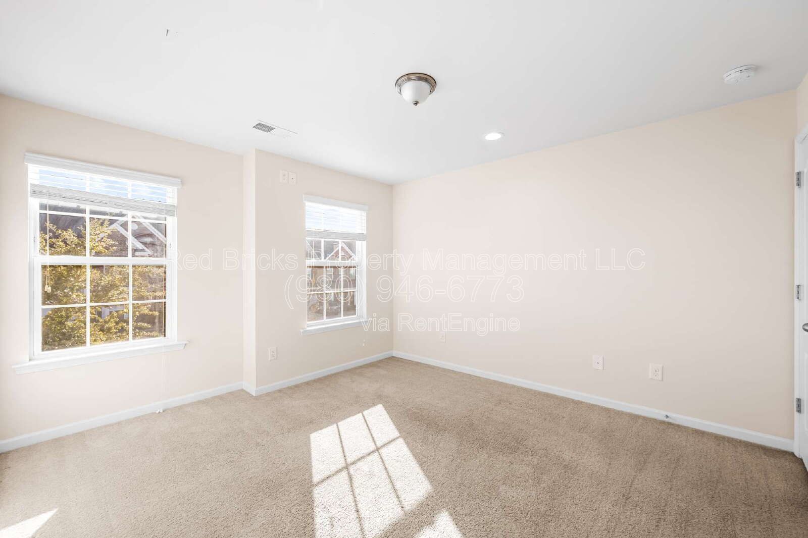 Spacious 5BR Home with Screened Porch & Fireplace! property image