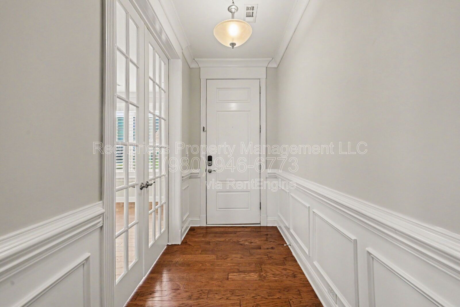 Stunning 1.5-Story Home with Loft & Gourmet Kitchen in Wellington Chase! property image