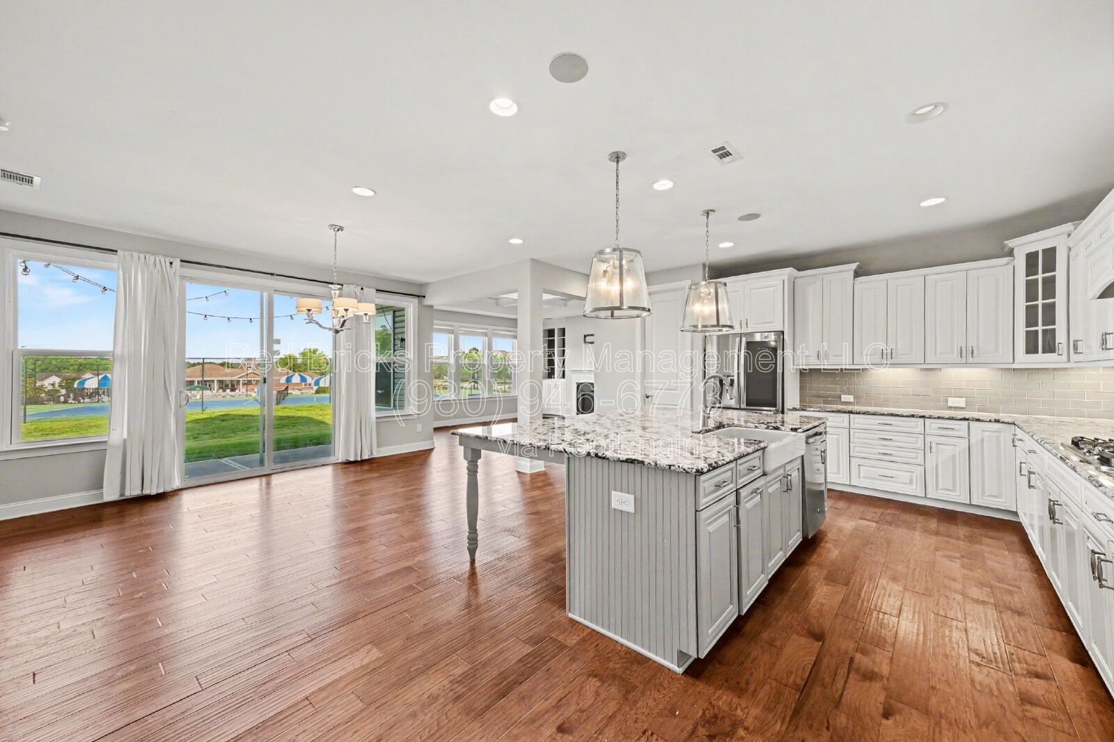 Stunning 1.5-Story Home with Loft & Gourmet Kitchen in Wellington Chase! property image