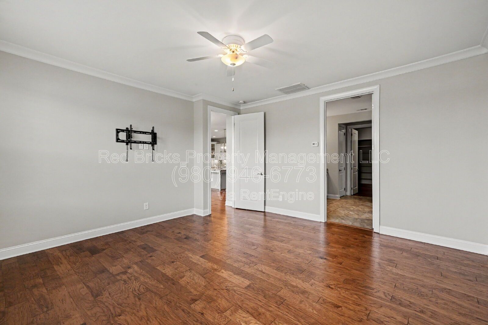 Stunning 1.5-Story Home with Loft & Gourmet Kitchen in Wellington Chase! property image
