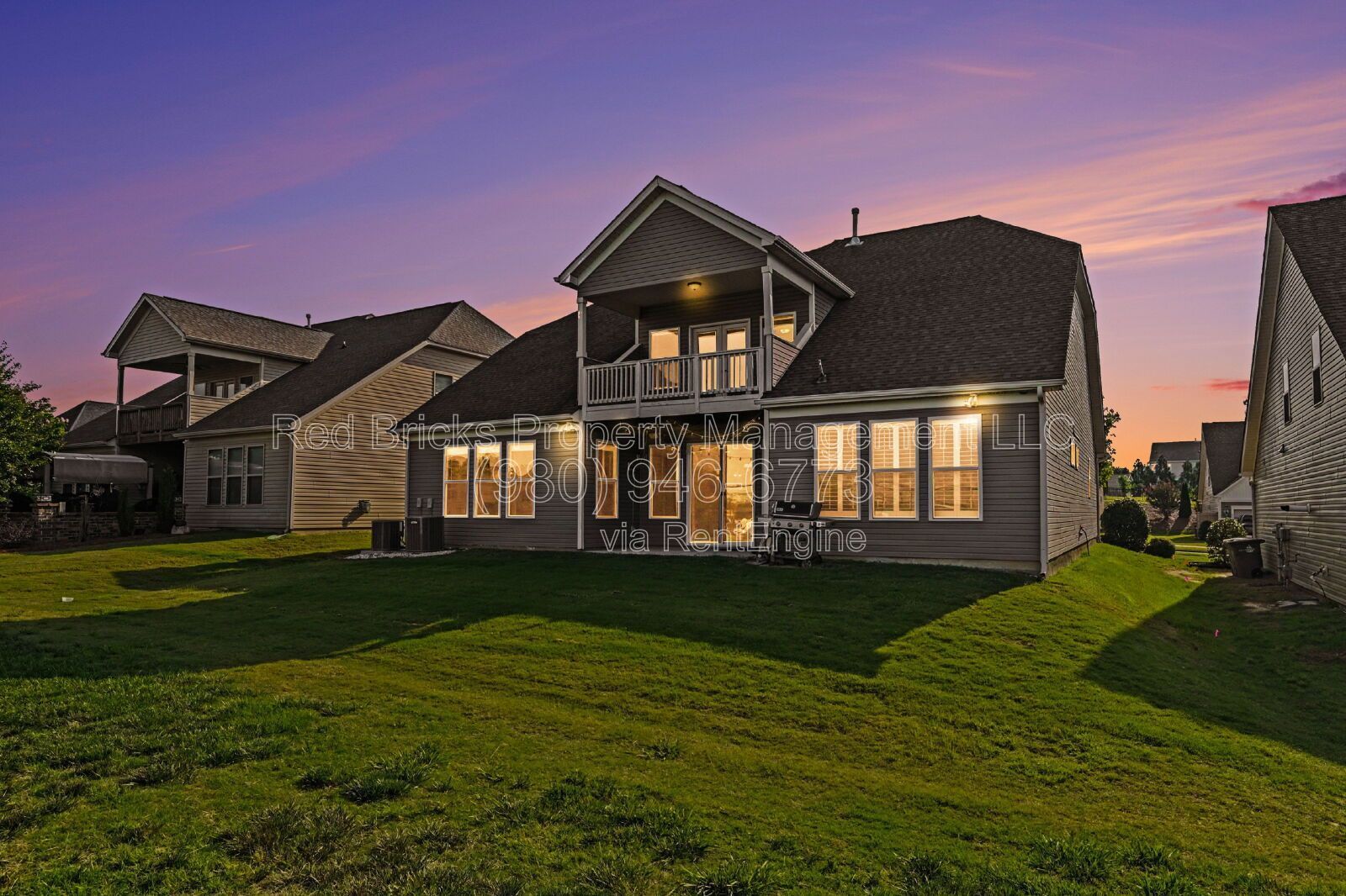 Stunning 1.5-Story Home with Loft & Gourmet Kitchen in Wellington Chase! property image