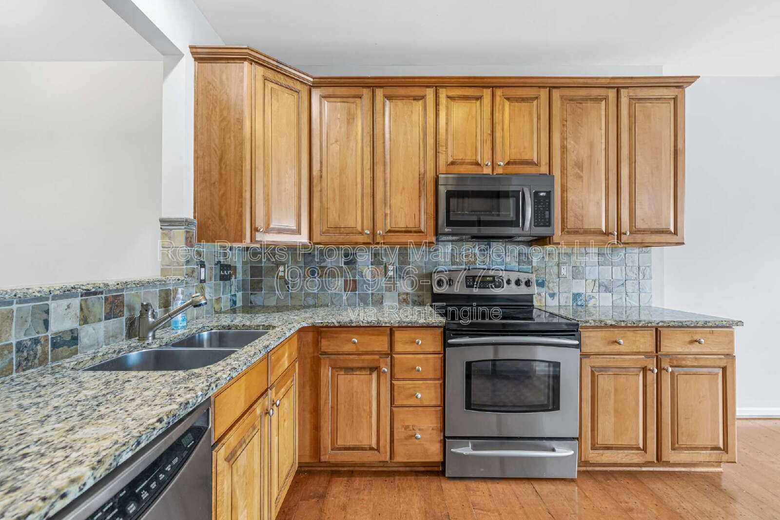 Stunning 3BR Townhome with Loft & Main-Level Primary Suite! property image