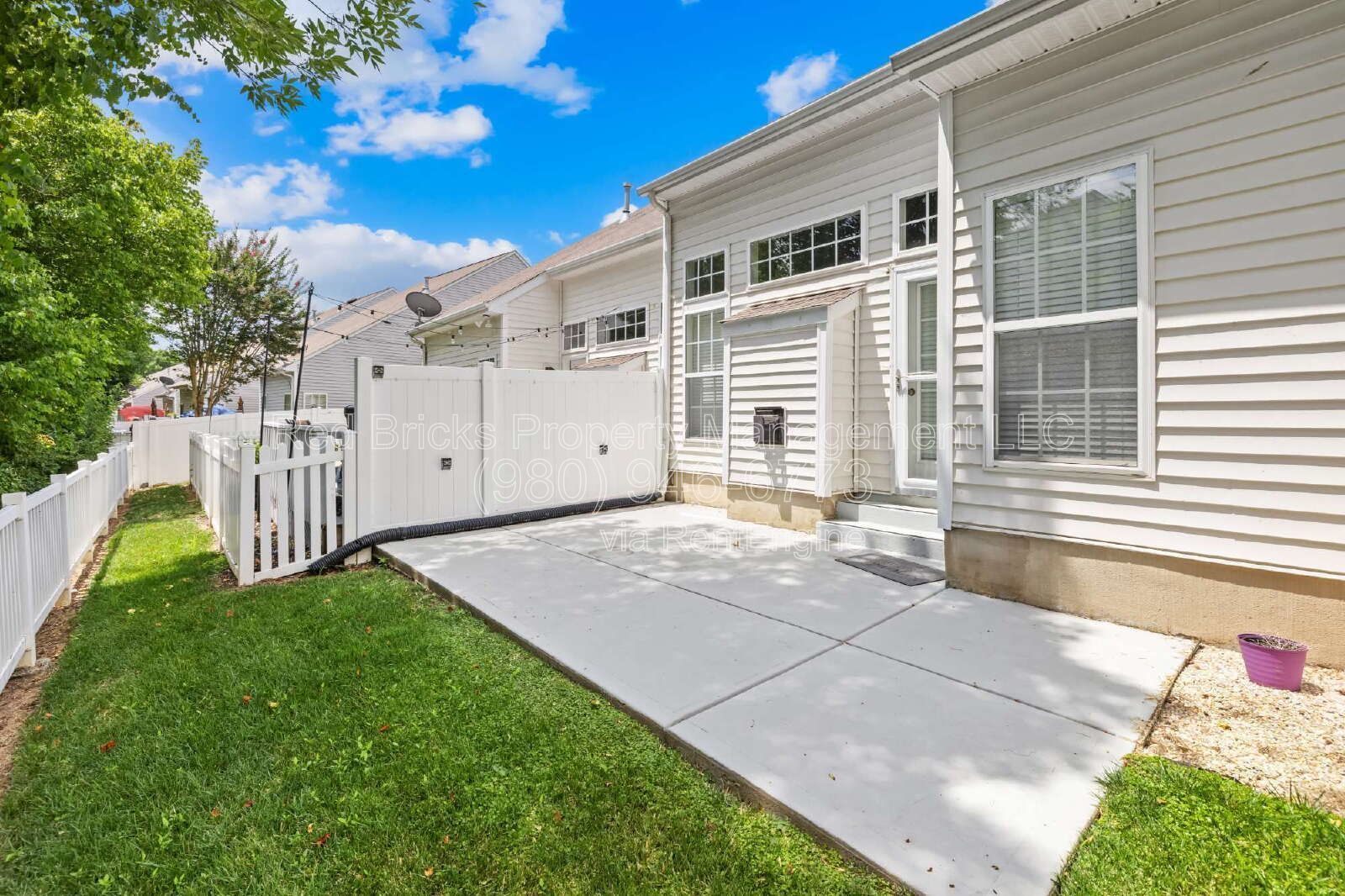 Stunning 3BR Townhome with Loft & Main-Level Primary Suite! property image