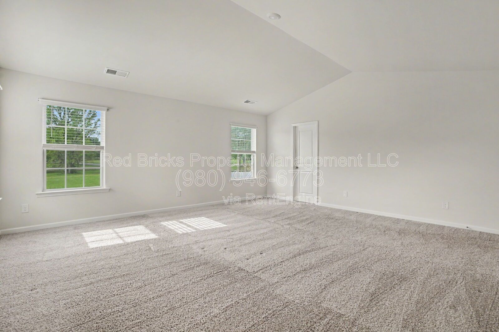 Like-New 4BR Single-Family Home in The Reserve at Austin Estates! property image