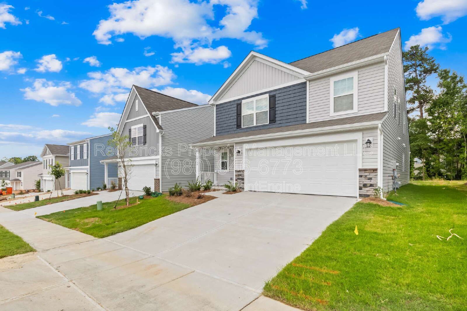 Like-New 5BR Home with Main-Level Primary Suite & Loft! property image