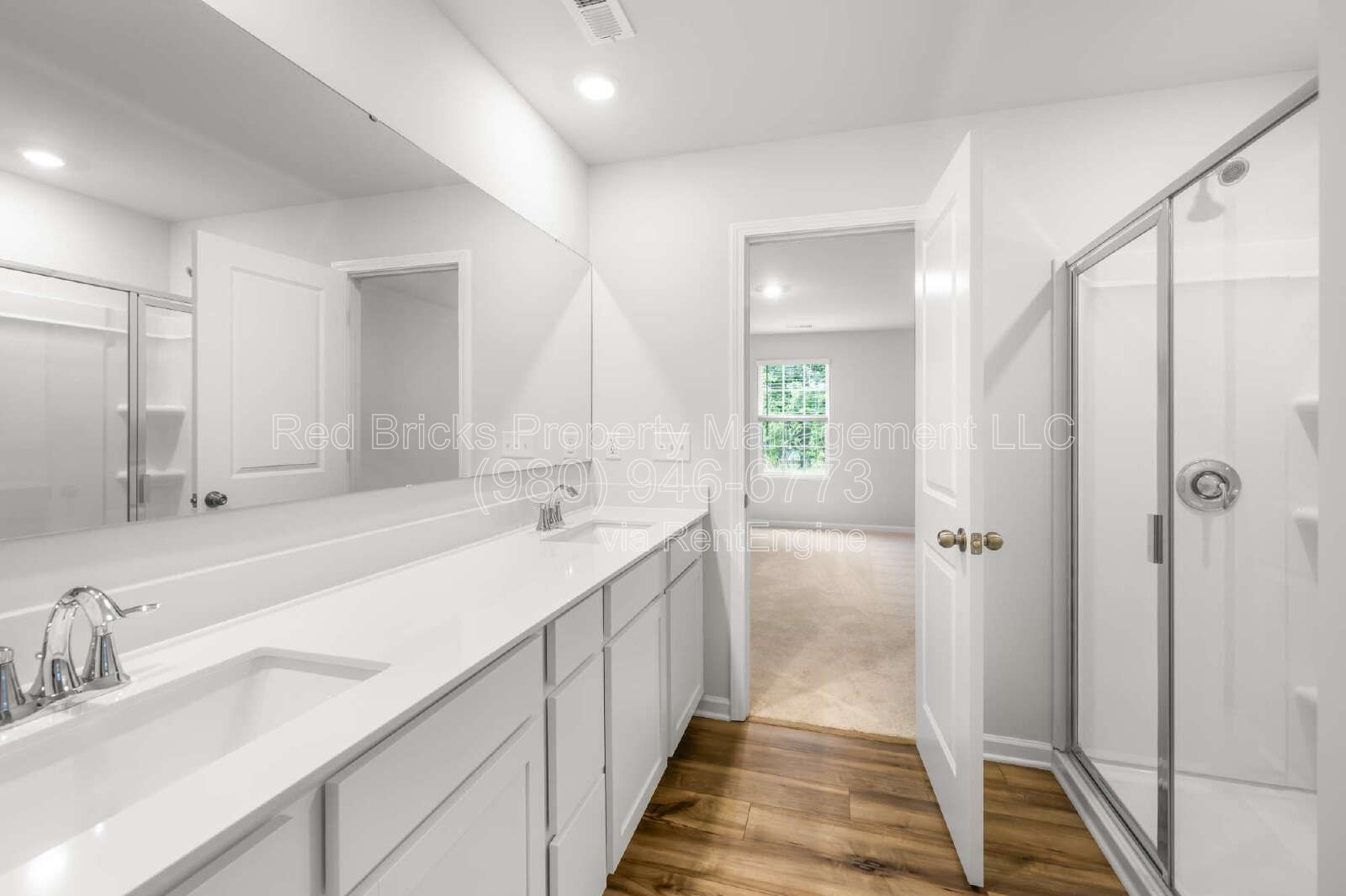 Like-New 5BR Home with Main-Level Primary Suite & Loft! property image
