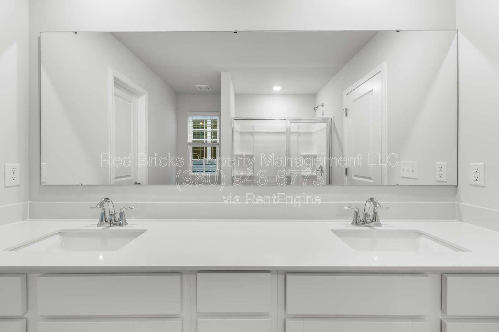 Like-New 5BR Home with Main-Level Primary Suite & Loft! property image