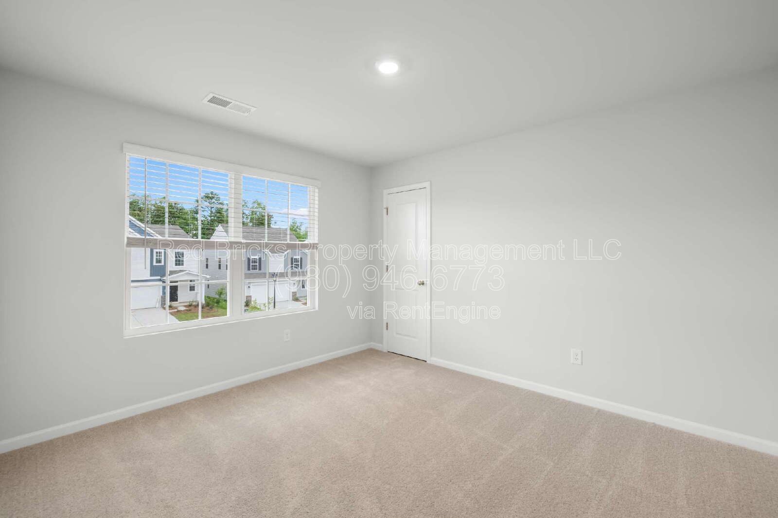 Like-New 5BR Home with Main-Level Primary Suite & Loft! property image