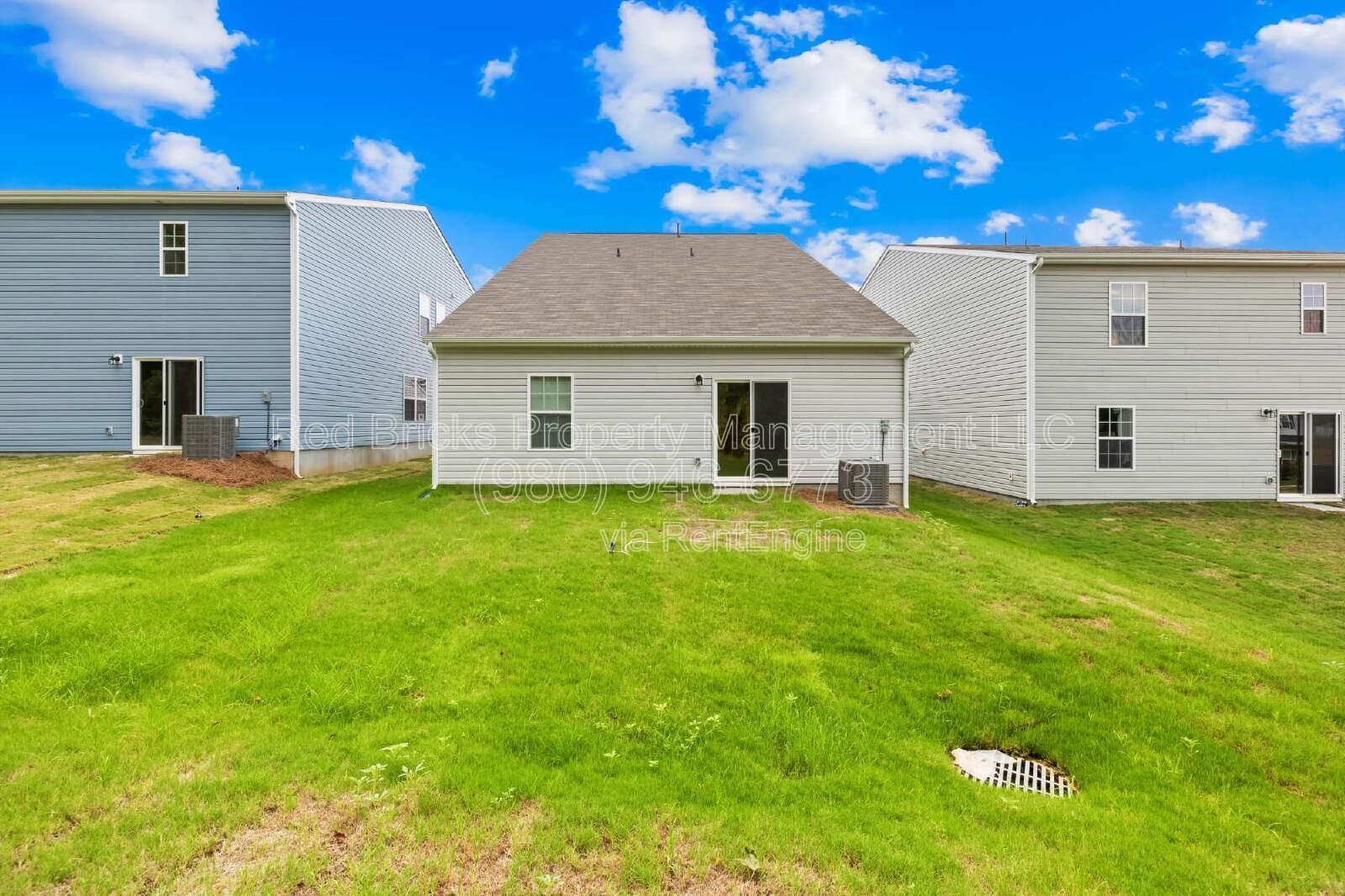 Like-New 5BR Home with Main-Level Primary Suite & Loft! property image