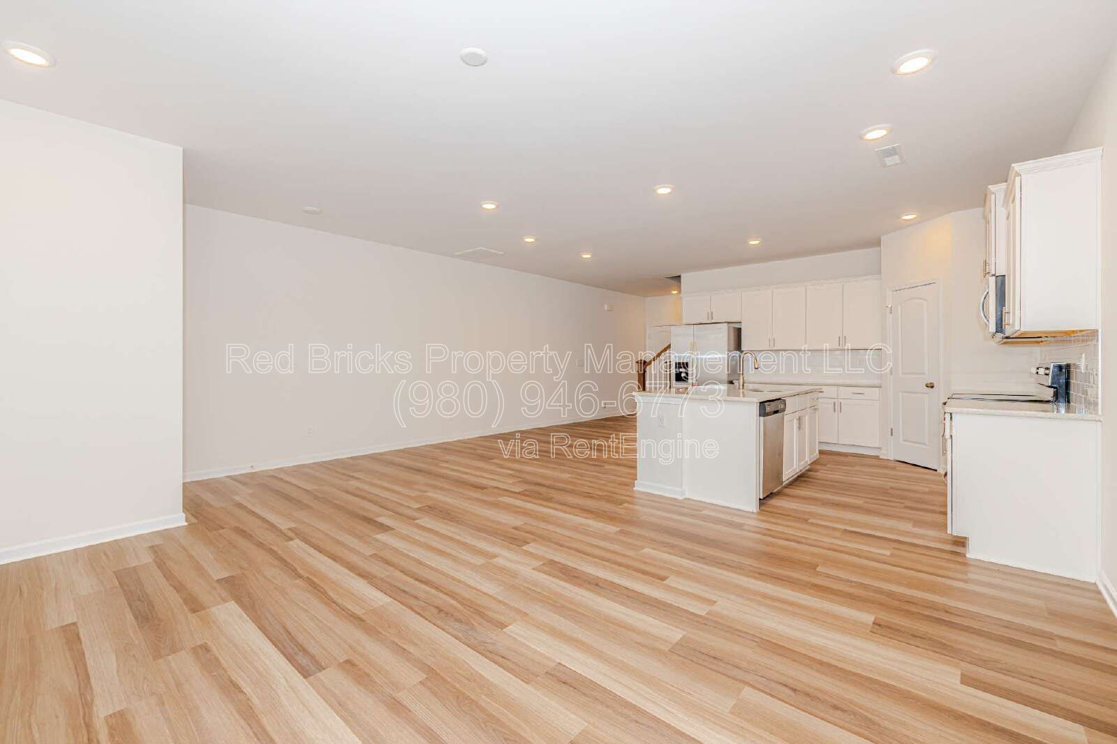 Like-New 4BR Townhome with Dual Primary Suites & Loft! property image