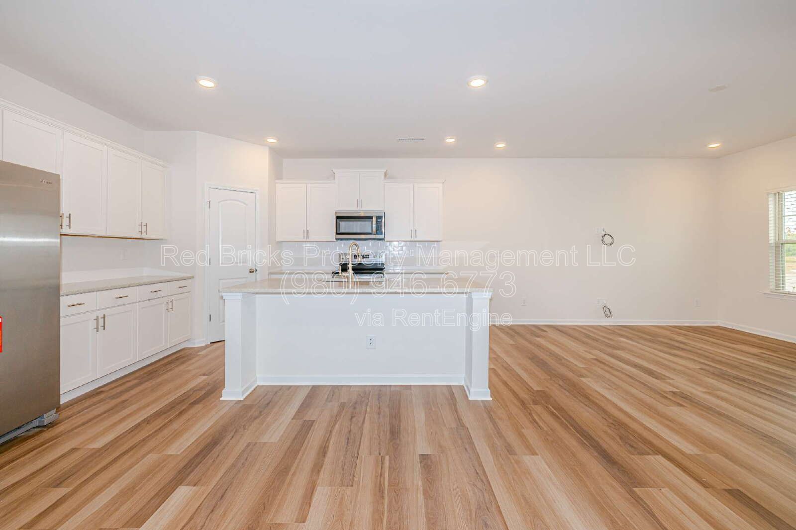 Like-New 4BR Townhome with Dual Primary Suites & Loft! property image