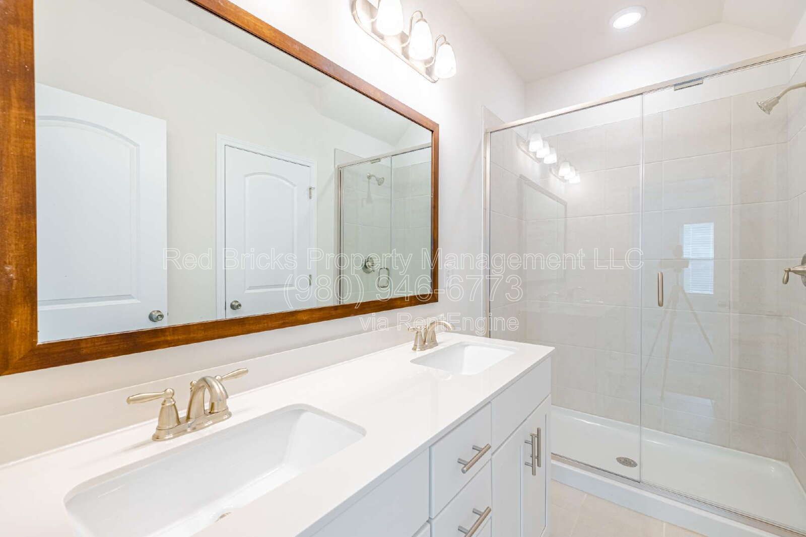 Like-New 4BR Townhome with Dual Primary Suites & Loft! property image