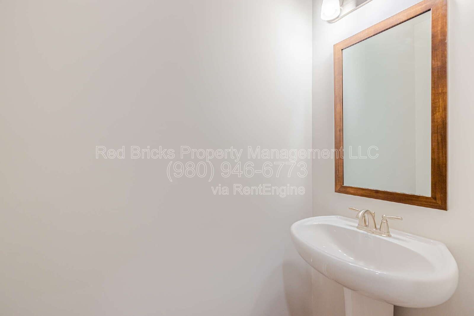 Like-New 4BR Townhome with Dual Primary Suites & Loft! property image