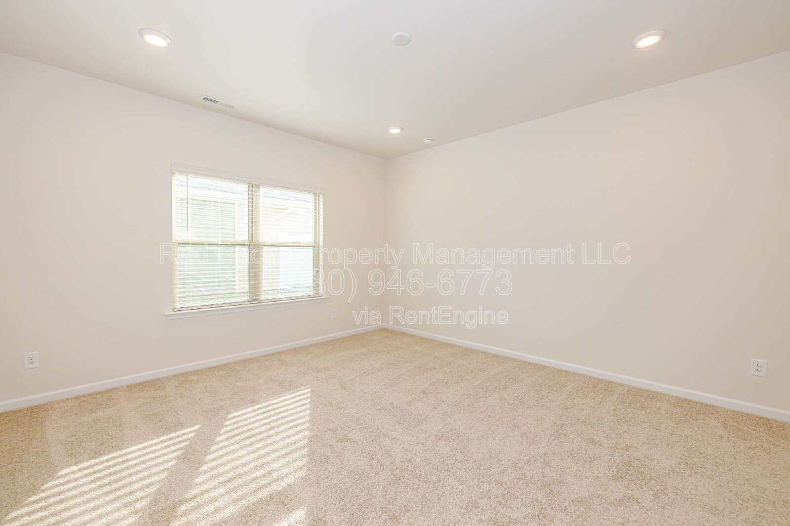 Like-New 4BR Townhome with Dual Primary Suites & Loft! property image