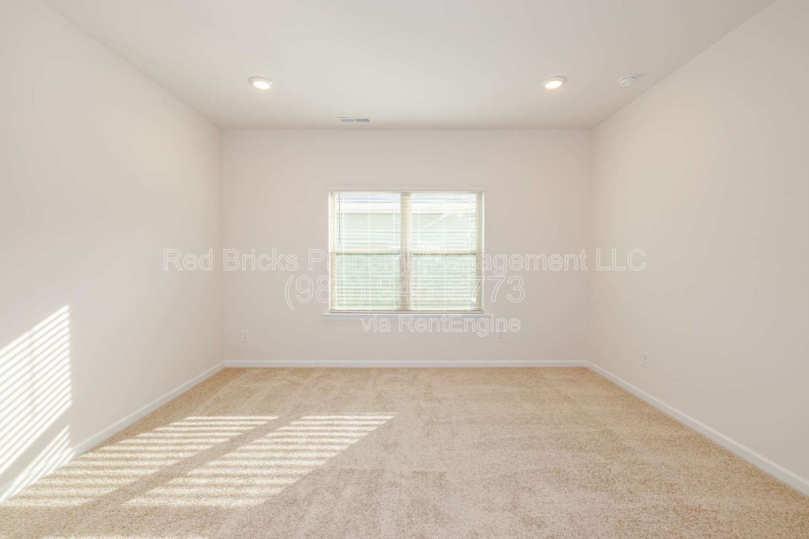 Like-New 4BR Townhome with Dual Primary Suites & Loft! property image