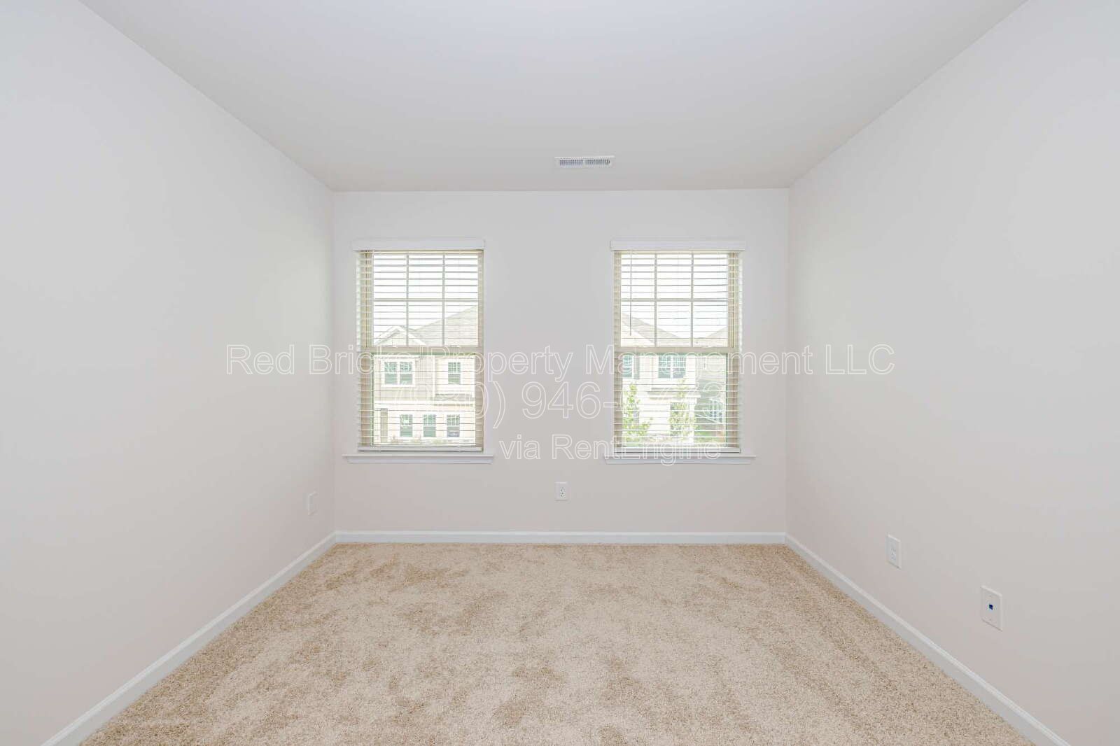 Like-New 4BR Townhome with Dual Primary Suites & Loft! property image